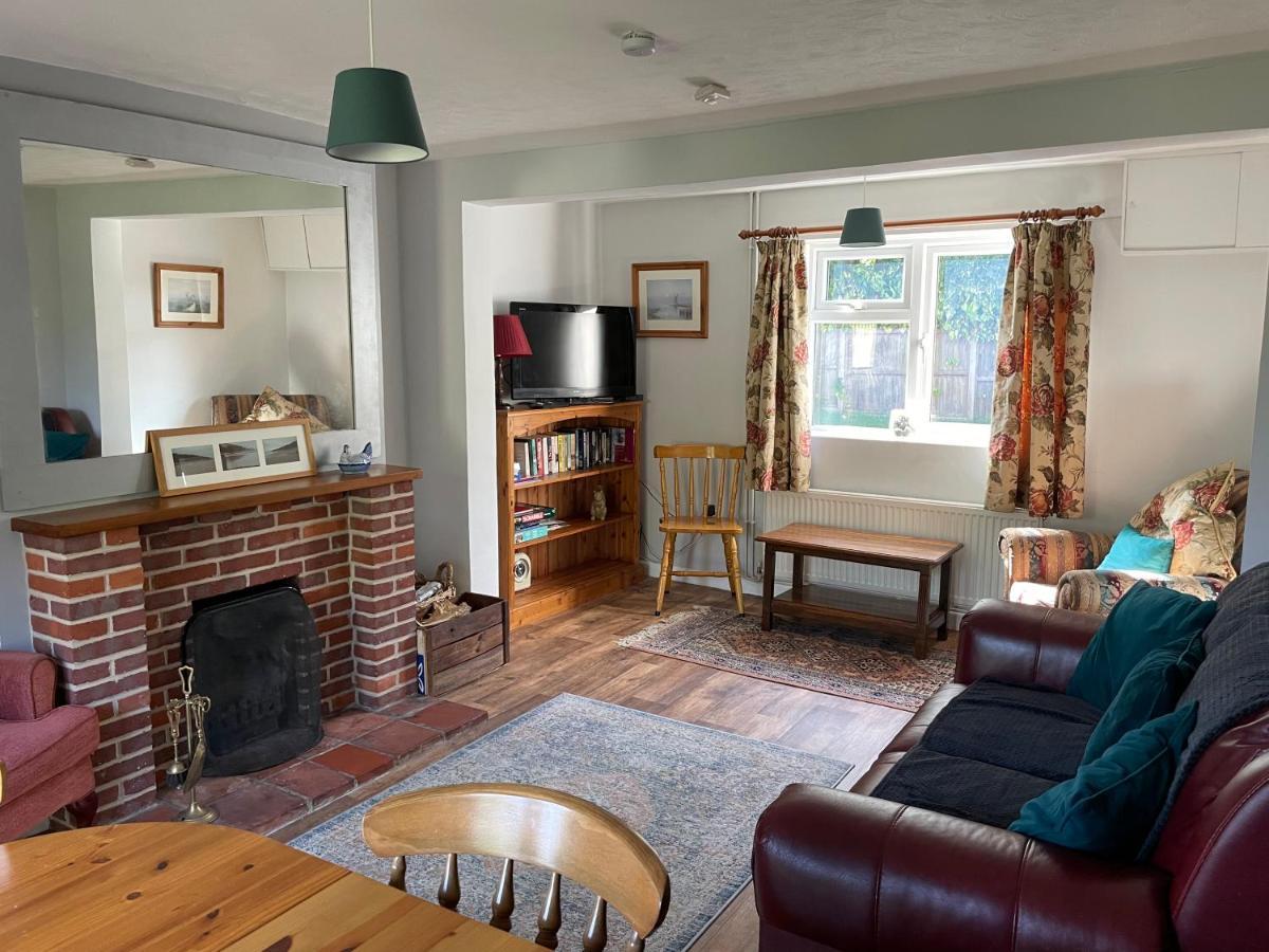 Betty'S Cottage - Traditional Norfolk Farm Cottage Swafield エクステリア 写真